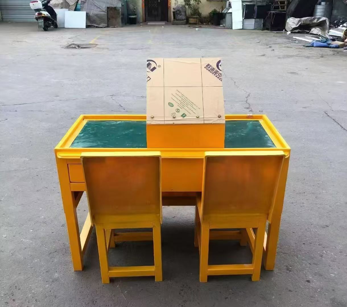 运城防静电导通桌井下煤矿火工品发放桌：危险品流转的安全守护者
